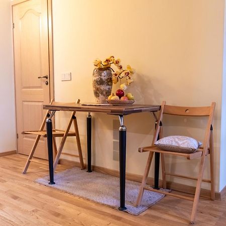 Cozy Suite With Inner Yard Вильнюс Экстерьер фото